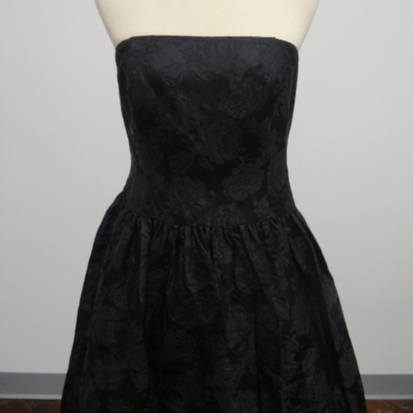 Ann Taylor Black Floral Cocktail Dress Size 4 - Picture 1 of 6